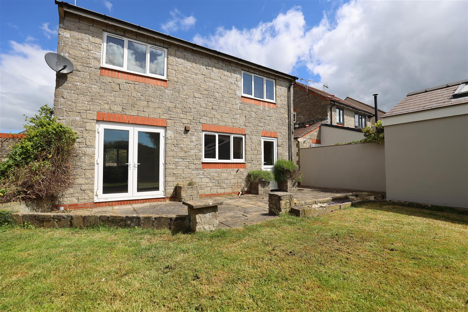 Cwrt Syr Dafydd, Llantwit Major, Vale of Glamorgan. CF61 2SR